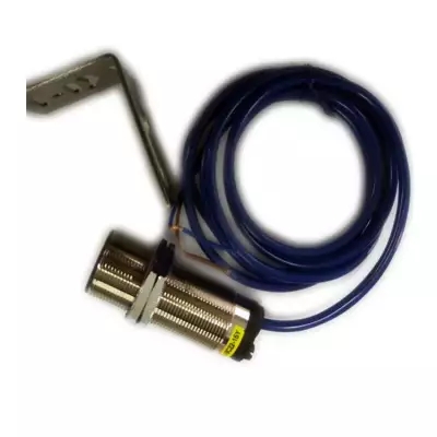 SS2-220V-B-1提升機(jī)速度開(kāi)關(guān)、SSS-HL速度傳感器安裝在被傳動(dòng)軸旁廠家